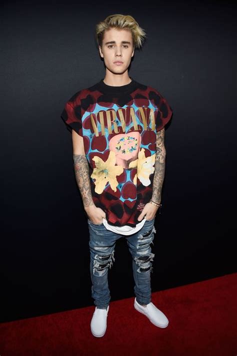 Nirvana Fans Mad At Justin Bieber For Wearing A Nirvana T Shirt