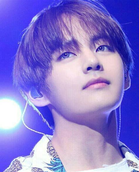 جونغكوك وتاي يحتفلون بعيد العزاب 😸💔 | K ‿ POP Arabic Amino