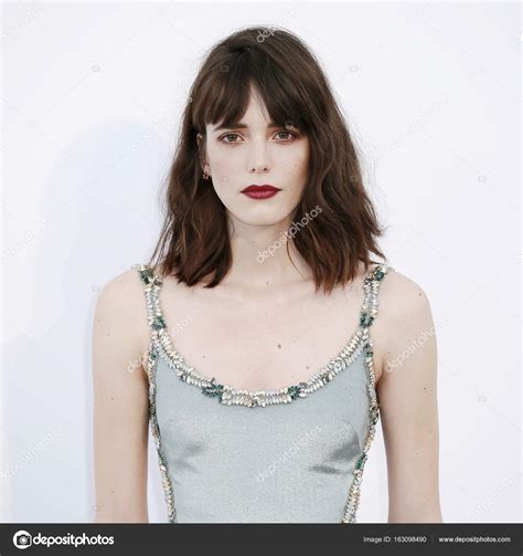 Attrice Stacy Martin — Foto Editoriale Stock © Arp 163098490 Free Hot