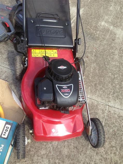 Garden A ‘briggs And Stratton 450 Series 148cc Mower With Catcher A