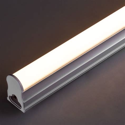Led Tube T5 230vac 9w Warm White 3000k 16x600mm Cablematic