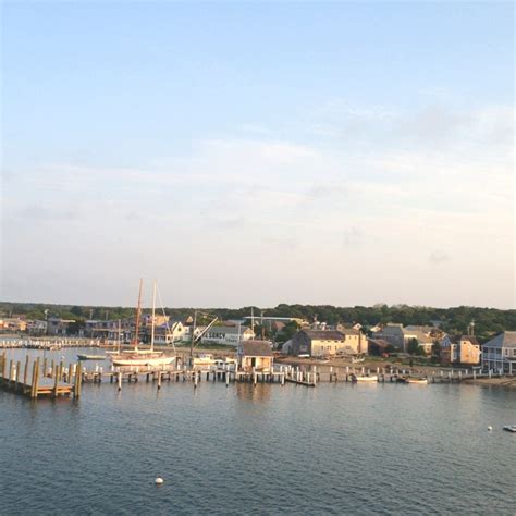 Vineyard Haven Marthas Vineyard Vacation Spots Places To Go