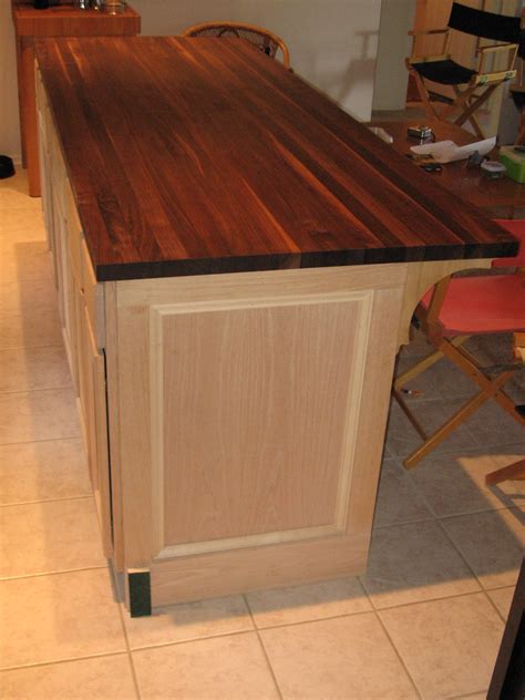 Adding seating to a kitchen island can really help enhance its usability, but only if the seating is functional. Dusty Coyote: DIY Kitchen Island