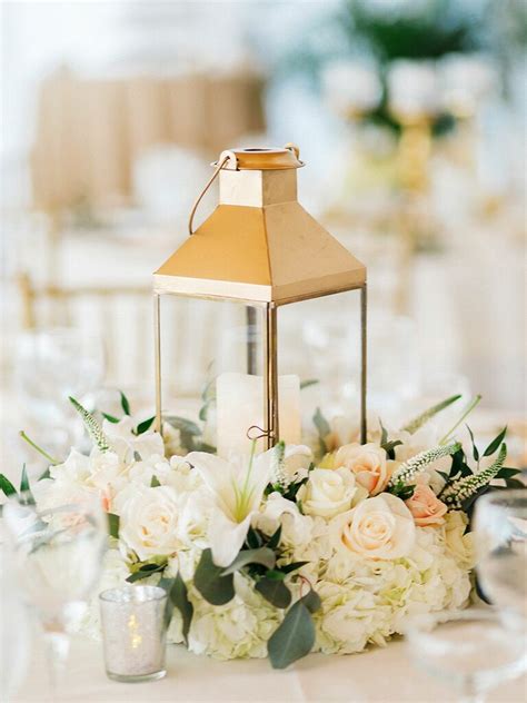 15 Lantern Wedding Centerpiece Ideas For Your Reception