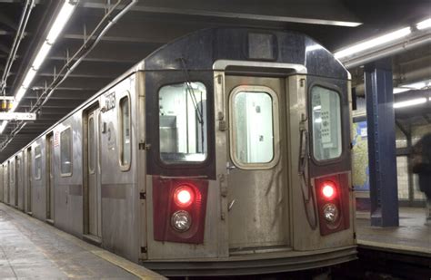 Mob With Knives Chases Stabs Man On Nyc Subway Train