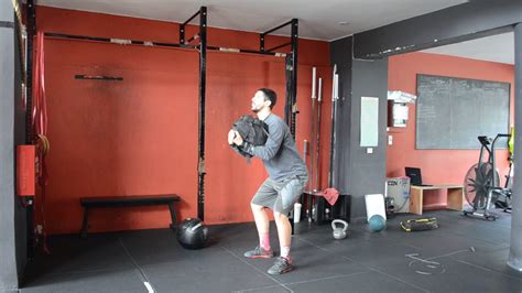 Crossfit Workout Of The Day Squats Du Sit Ups Kb Swings Wall Balls