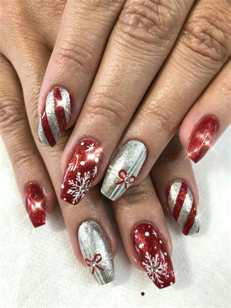 50 Beautiful Stylish And Trendy Nail Art Designs For Christmas