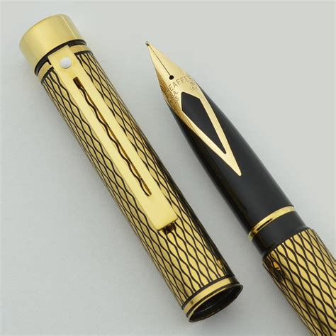 Sheaffer ed è stata uno dei principali produttori di penne stilografiche americane. Sheaffer TARGA 683 Fountain Pen - Medici Diamond, 14k Fine ...