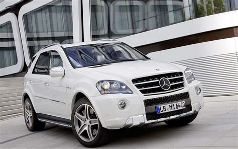 Mercedes Benz Ml 63 Amg 2011 Wallpapers And Images Wallpapers