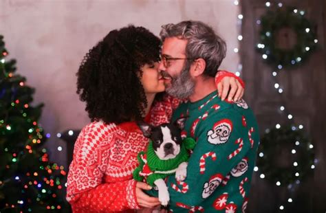 Nata e Krishtlindjeve është koha më e mirë për seks festiv