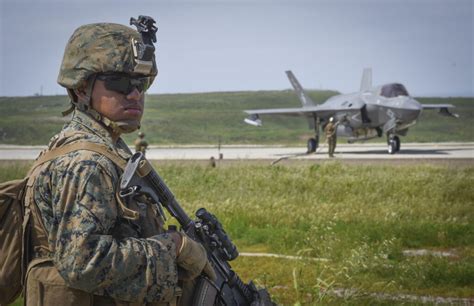 marines downgrade russia threat to focus on china breaking defense
