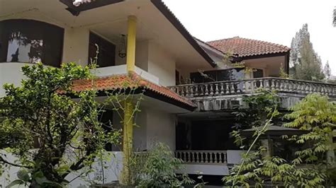 Viral Penampakan Rumah Besar Di Bandung 20 Tahun Tak Dihuni Masih