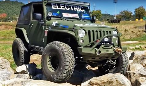 electric jeep wranglers put gas  diesel jeeps  shame