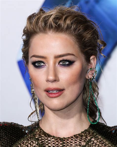 Amber heard posts instagram video with new daughter oonagh. AMBER HEARD at Aquaman Premiere in Hollywood 12/12/2018 ...