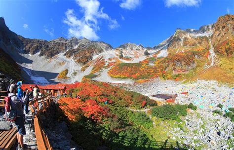 Hiking Destinations For Fall Foliage Hikes In Japan