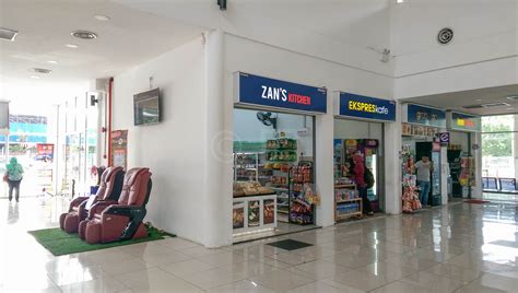 The new terminal is located in seksyen 17 shah alam and can easily be found beside the roadside. Shah Alam Bus Terminal: a quick guide - Economy Traveller