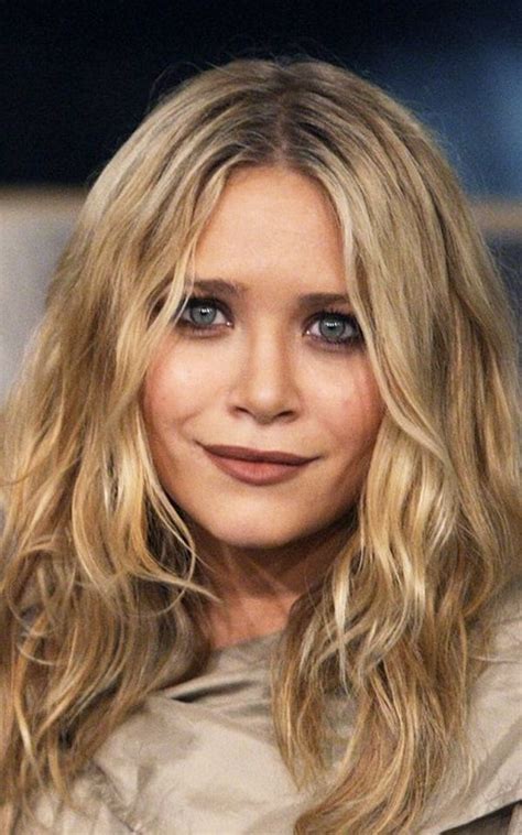 Olsens Anonymous Beauty Close Up Mary Kate Ashley Earthy Neutrals