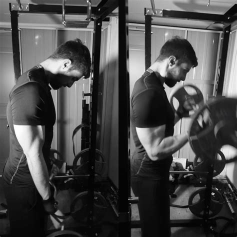 Outer Bicep Workout How To Target The Bicep Long Head Bodies By Byrne
