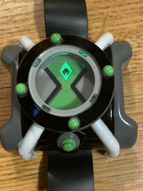 Ben 10 Original Deluxe Fx Omnitrix 2007 Watch Game With Lights And Sounds