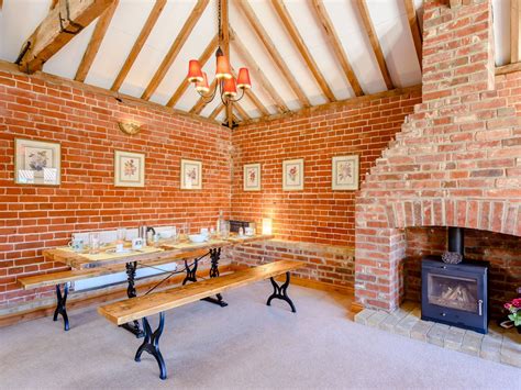 3 Bedroom Cottage In Norfolk Dog Friendly Holiday Cottage In Great