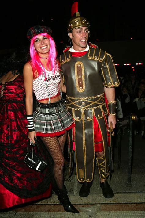 100 Most Epic Celebrity Halloween Costume Ideas Celebrity Halloween