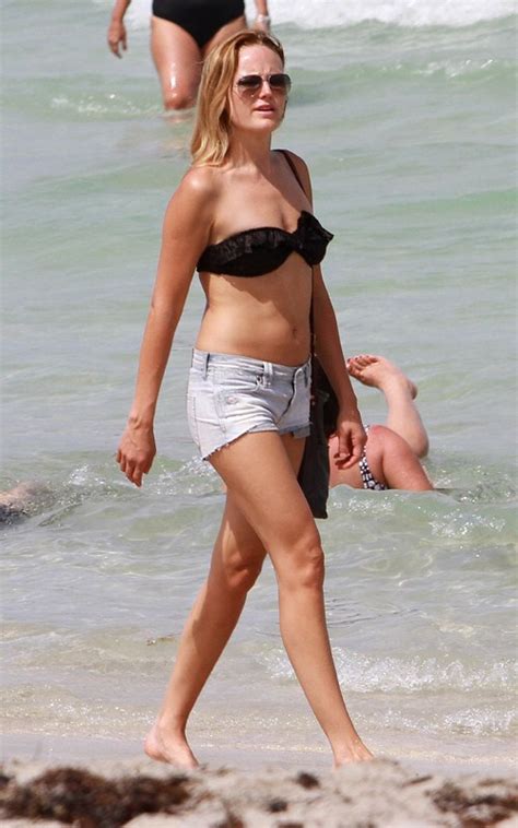 Autopsy Photos Malin Akerman Bikini Babe On The Beach In Miami