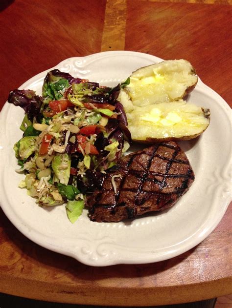 Oh these are quite delish!!! Steak, Baked Potato, Salad and 2009 Cornerstone Cellars ...