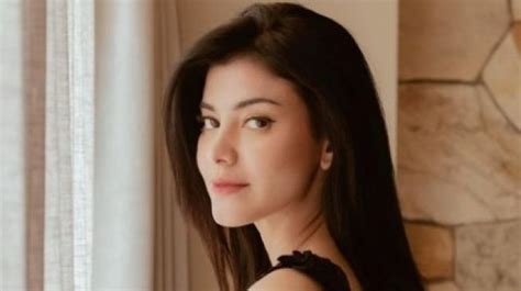 Profil Medina Dina Aktris Cantik Diduga Pacar Baru Gading Marten