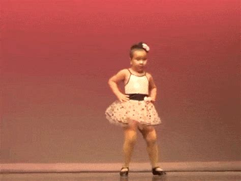 Watch This Amazing Dancing 6 Year Old Demand R E S P E C T Dance