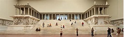 File:Berlin - Pergamonmuseum - Altar 01.jpg - Wikimedia Commons