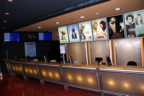 Cinema City opens in Bacau, Romania (30 January 2009) - Global City Holdings