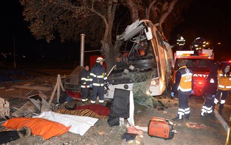 Eskişehir de tur otobüsü kazası ölü yaralı