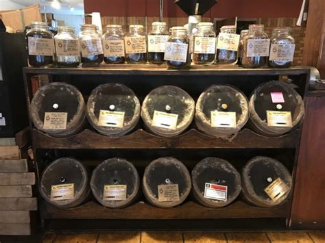 We take pride in our extraordinary service. Stauf's Coffee Roasters | Grandview, OH - Breakfast With Nick