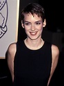 強尼戴普摯愛《怪奇物語》薇諾娜瑞德Winona Ryder「90年代女神」經典妝髮造型回顧 - Yahoo奇摩時尚美妝