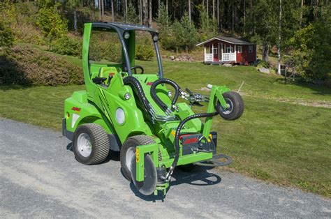 Avant Edge Trimmer Attachment For Avant Compact Loaders
