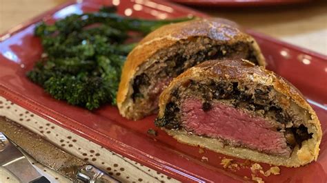 Individual Beef Wellingtons Recipe From Rachael Ray Recipe Rachael