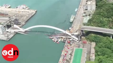 Shocking Bridge Collapse In Taiwan Caught On Camera Youtube