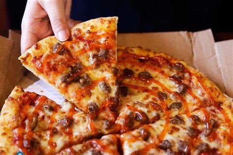 Medium Pan Pizza Domino Berapa Slice
