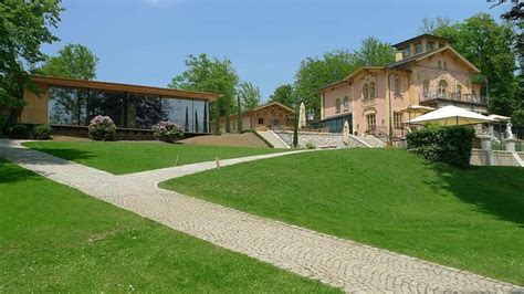 Hier trägt ein niedlicher kleiner plüschhund das obligatorische schild „bitte nicht stören um den hals. LA VILLA am Starnberger See (Pöcking) • HolidayCheck ...