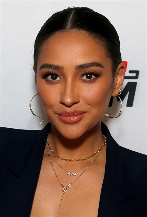 36 Mixed Race Celebrities Who Have Actually Talked About Their