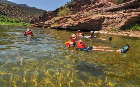 The reservoir provides varied recreational activities such as boating is a must to truly experience the area. Flaming Gorge Rafting | Green River through Flaming Gorge