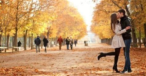 8 Reasons Why Fall Is The Best Season To Fall In Love Huffpost Canada