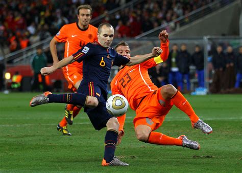 Alineaciones y comienzo del partido españa vs holanda final mundial sudafrica 2010. Videos De La Seleccion Española De Futbol Mundial 2010 ...