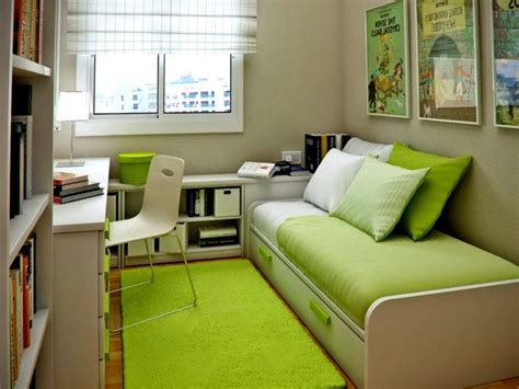 Bagi kamu yang ingin mengubah konsep desain interior kamar tidur yang simpel namun tetap estetik, desain minimalis yang modern dan unik dapat menjadi solusinya. Contoh Desain Kamar Tidur Minimalis Yang Nyaman - Dinerbacklot