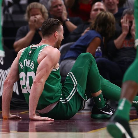 Gordon Hayward Suffers Horrific Leg Injury As Celtics Face Sol Incjp