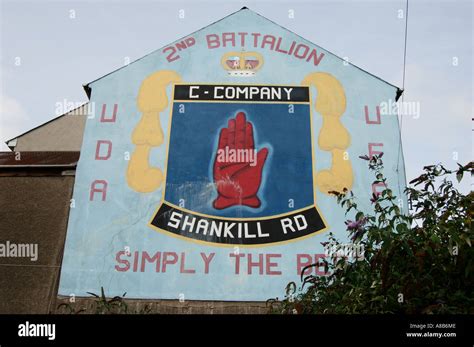 Red Hand Of Ulster Mural Stock Photo Alamy