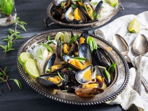 24 Clam Oyster And Mussel Recipes For Shellfish Lovers