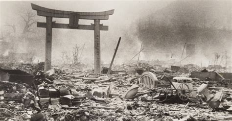 Bombardeio Nuclear De Hiroshima Japão