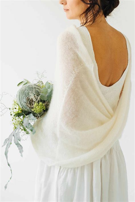 22 Best Bridal Shawls Of 2021