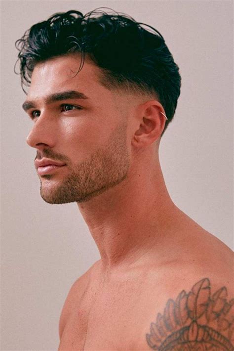 Haircut Styles For Men With Wavy Hair